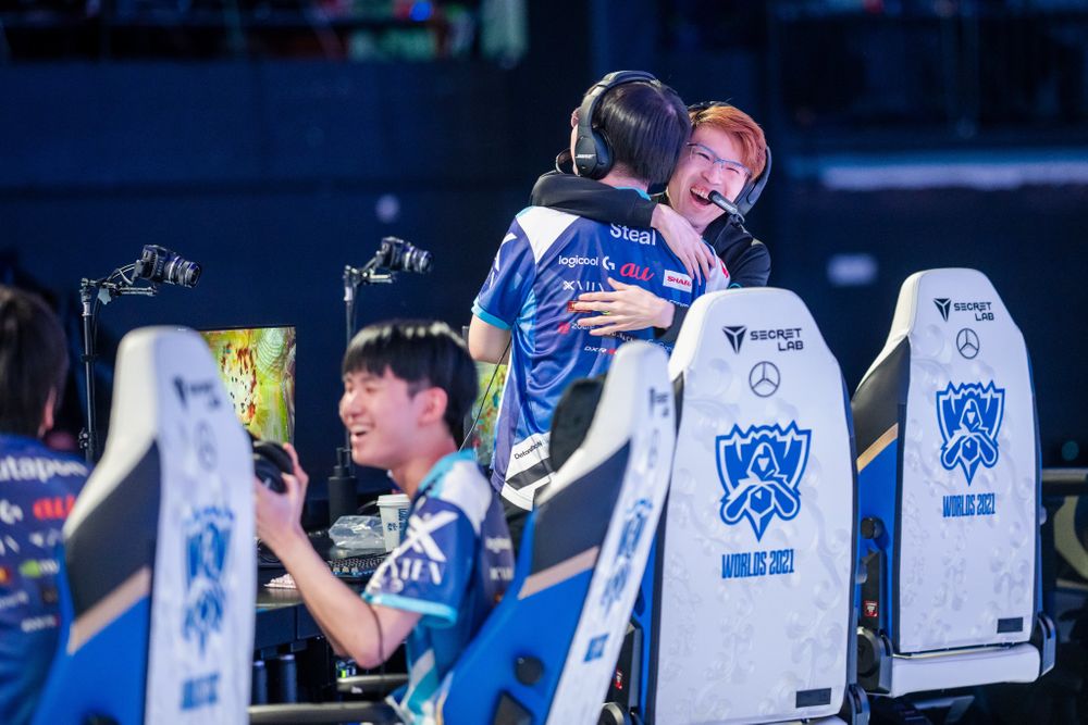 《英雄联盟》DFM 战队创下日本赛区首度打进世界大赛小组赛新纪录