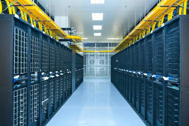 华为云全球最大，贵安数据中心正式开园商用未来将达100万台服务器规模