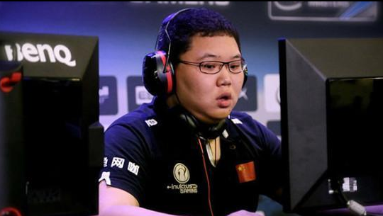 红温兰博uzi梗出处含义介绍