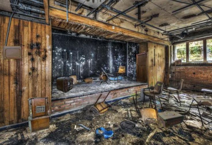 神秘被遗弃的地方逃生截图(3)