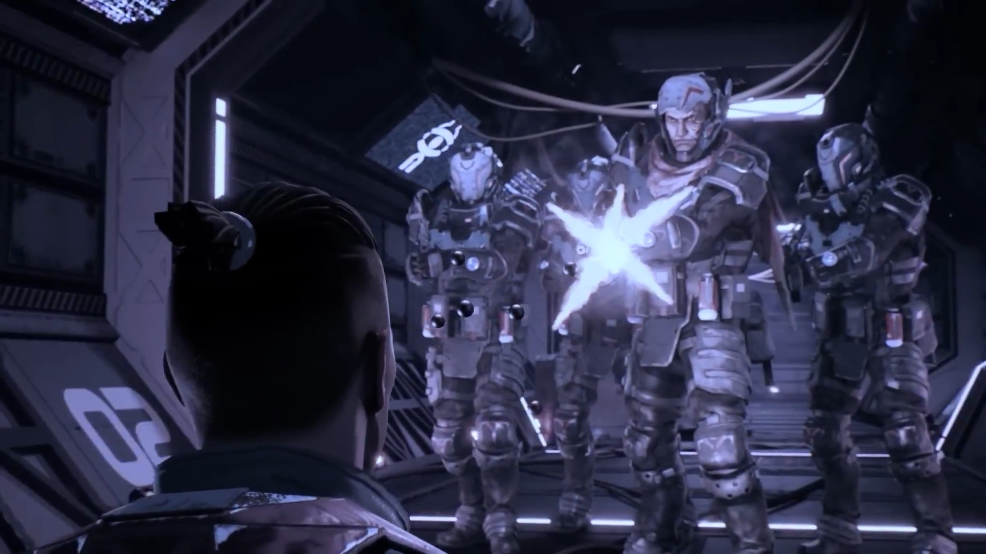 《Apex英雄》手游公布独占传奇“昲影”宣传片