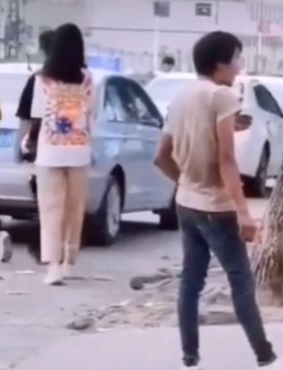 抖音求偶步伐什么意思 迷惑的求偶步伐梗意思及出处